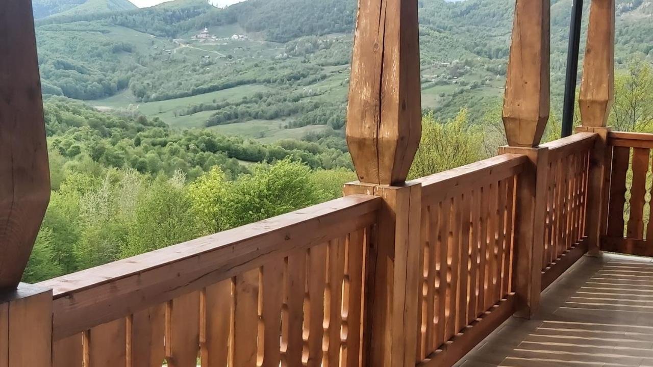 Maramures Belvedere 農家樂 *